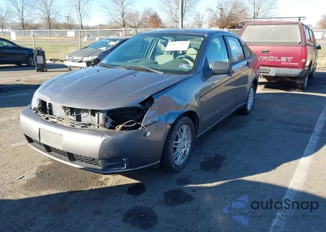 2011 Ford Focus Se z USA, uszkodzony, nr VIN 1FAHP3FNXBW132398